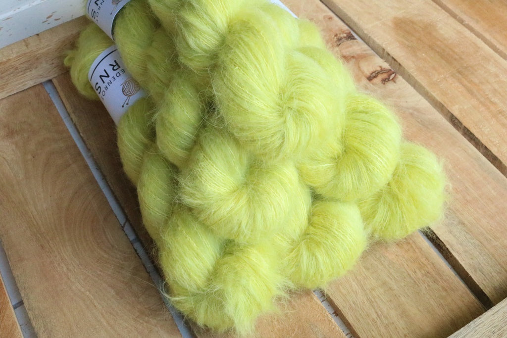 Fluffy Suri Silk - Grasshopper