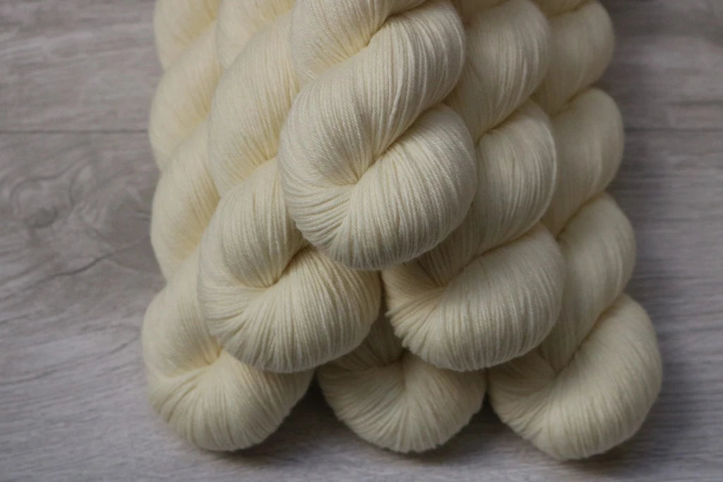 Catelyn Scarf yarn package by Kerstin Ritter - delivery time 5-15 days