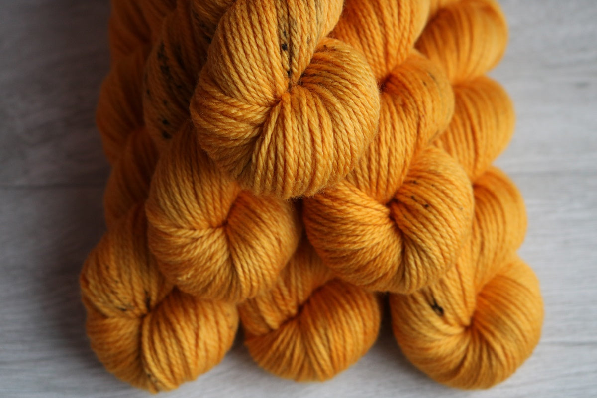 Aran Merino - Dragonfly in Amber