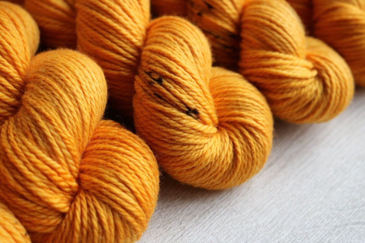 Aran Merino - Dragonfly in Amber