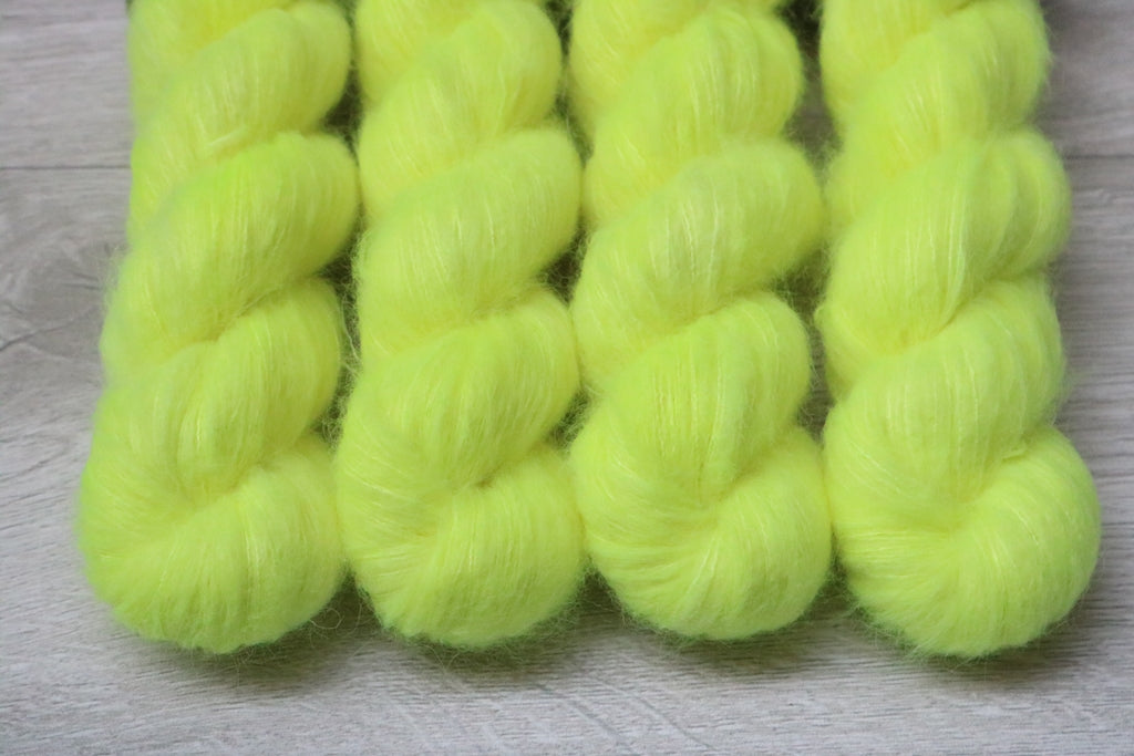 Fluffy Suri Silk - Fluor Yellow