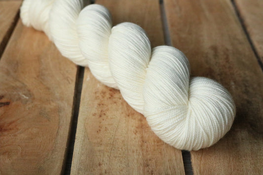 Auftragsfärbung - Silky Merino - Lieferzeit 12-15 Tage