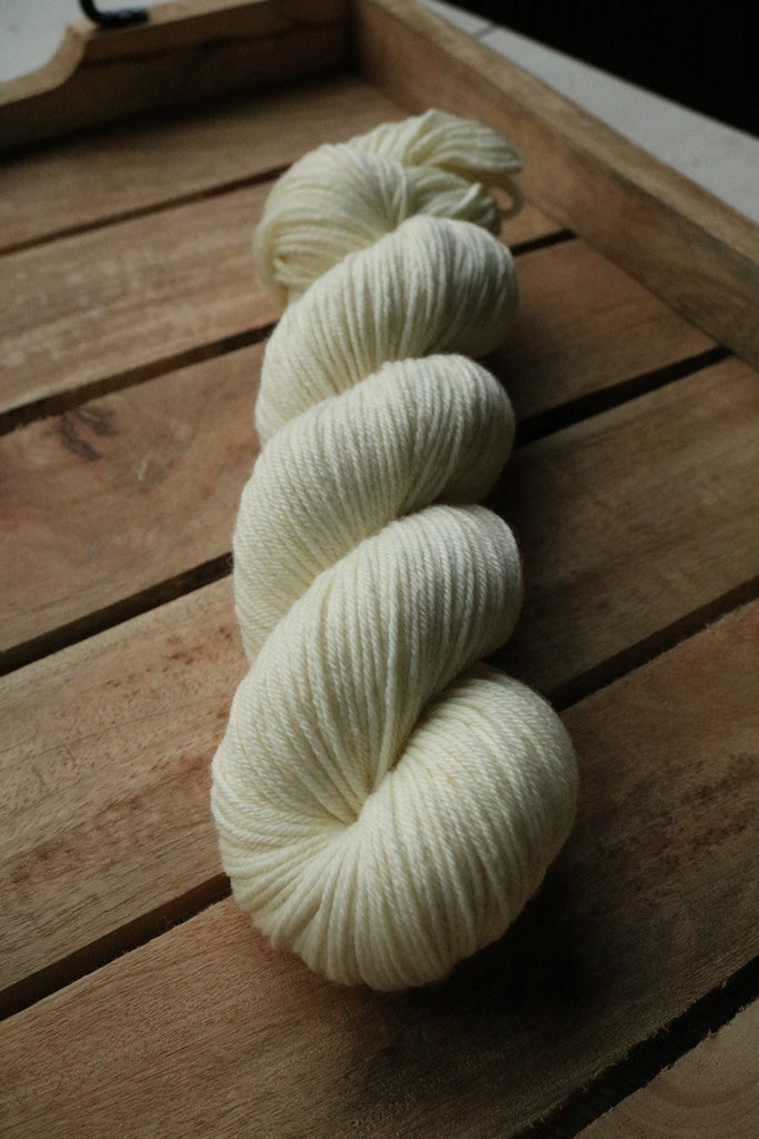 Auftragsfärbung - DK Merino - Lieferzeit 12-15 Tage