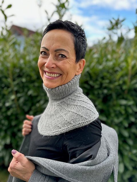 Olenna Cowl yarn package by Kerstin Ritter - delivery time 5-10 days