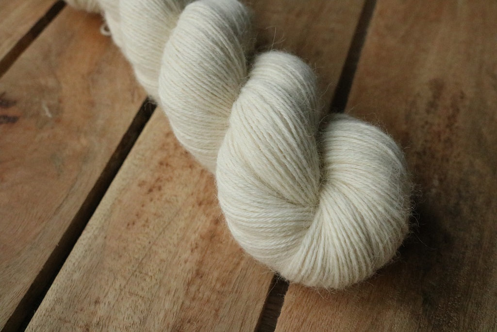 Custom dyeing - Lux Lama - Delivery time 5-10 days