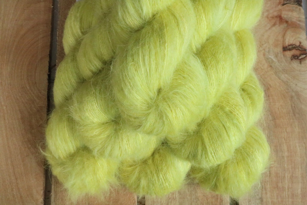 Fluffy Suri Silk - Grasshopper